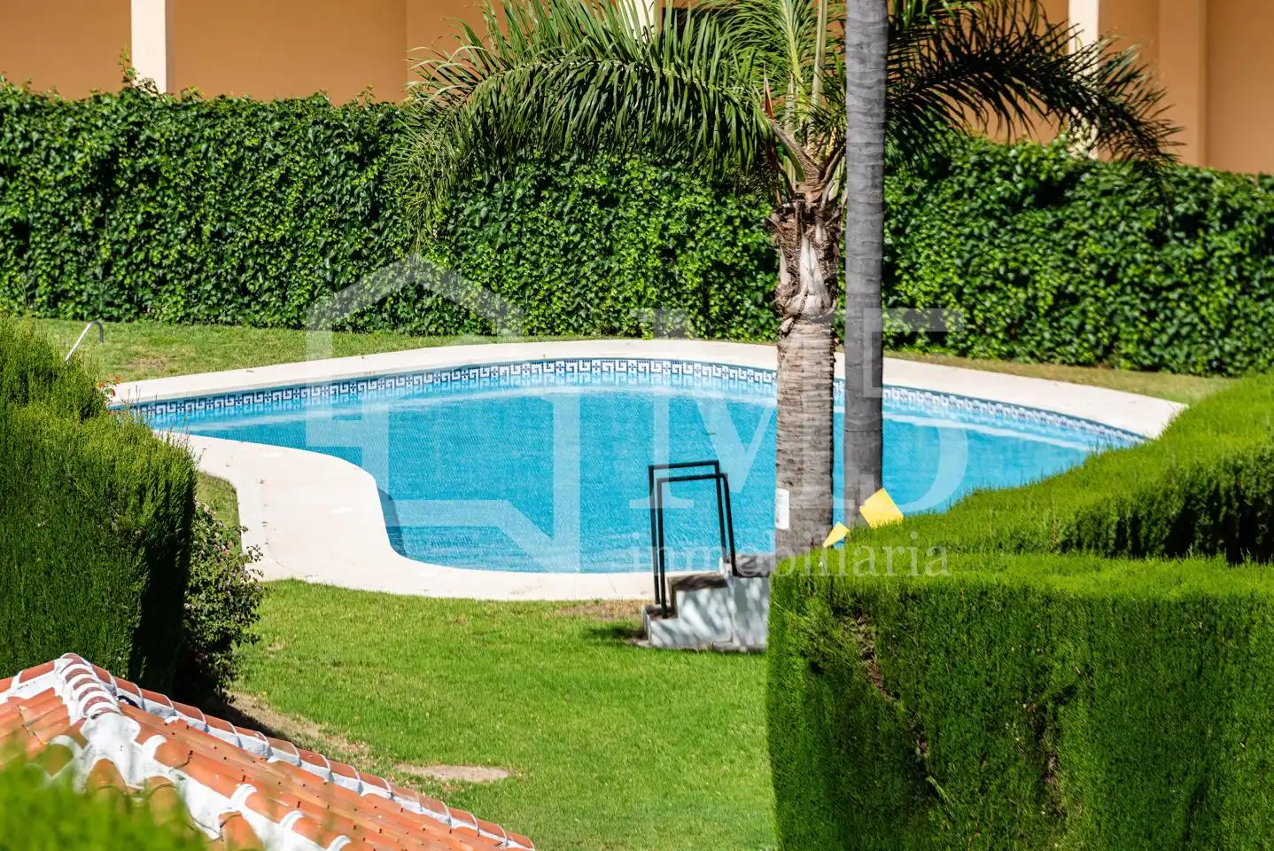 Piscina de Pis en venda en Vélez-Málaga amb Terrassa, Traster i Moblat