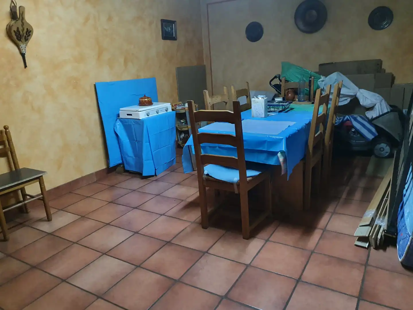 Menjador de Casa o xalet en venda en León Capital  amb Calefacció, Jardí privat i Forn