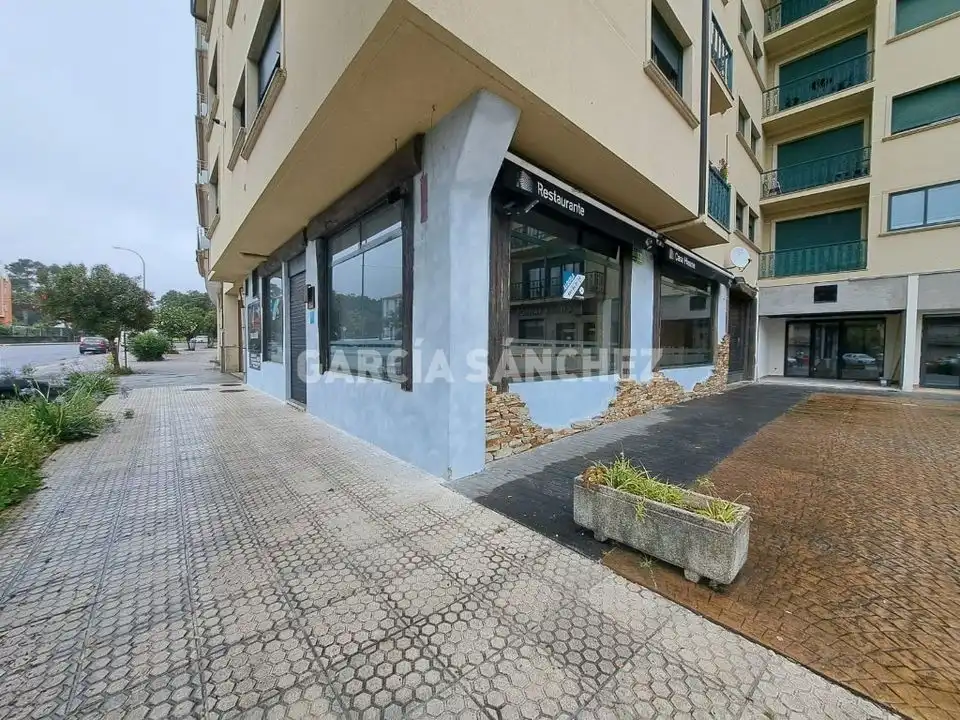 Commercial properties for rent in Boiro  with Furnished