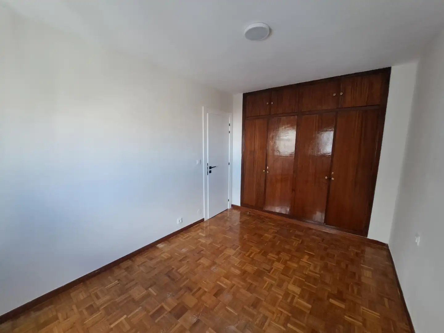 Habitación de Piso de alquiler en León Capital  con Parquet, Horno y Lavadora