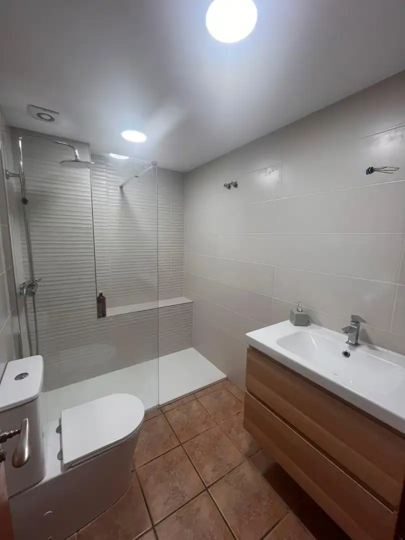 Baño de Casa adosada en venta en Malgrat de Mar con Calefacción, Jardín privado y Terraza