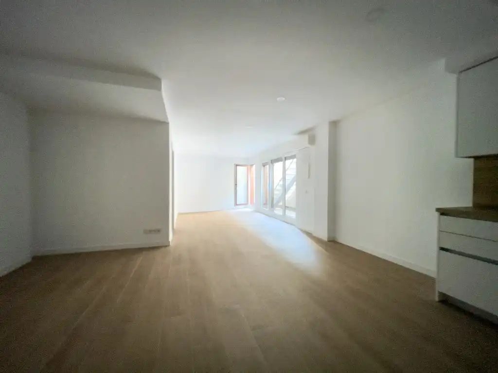 Ground floor for rent in Calle Libertad De La, La Navata
