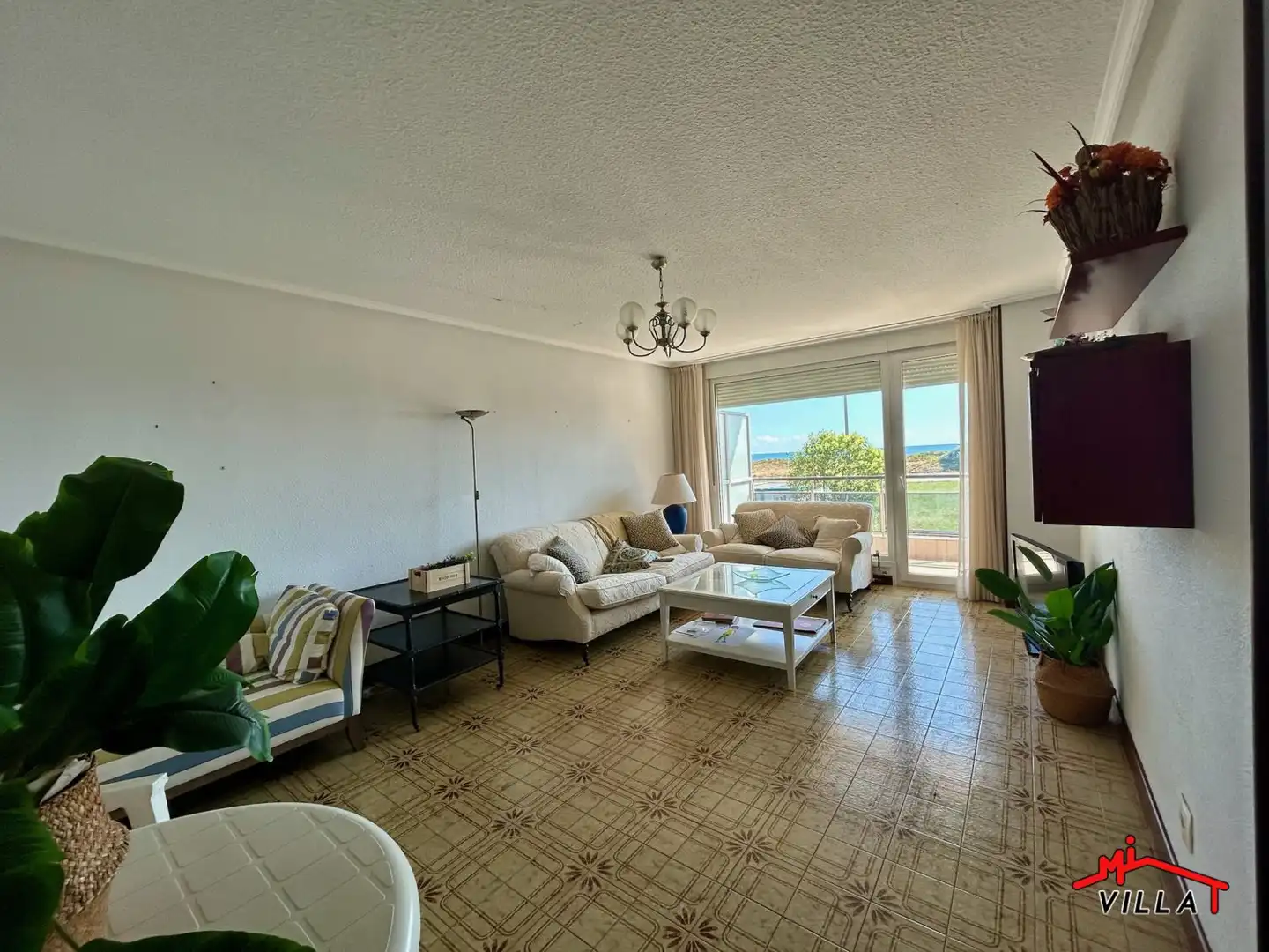 Living room of Flat for sale in Laredo  with Heating, Terrace and Balcony