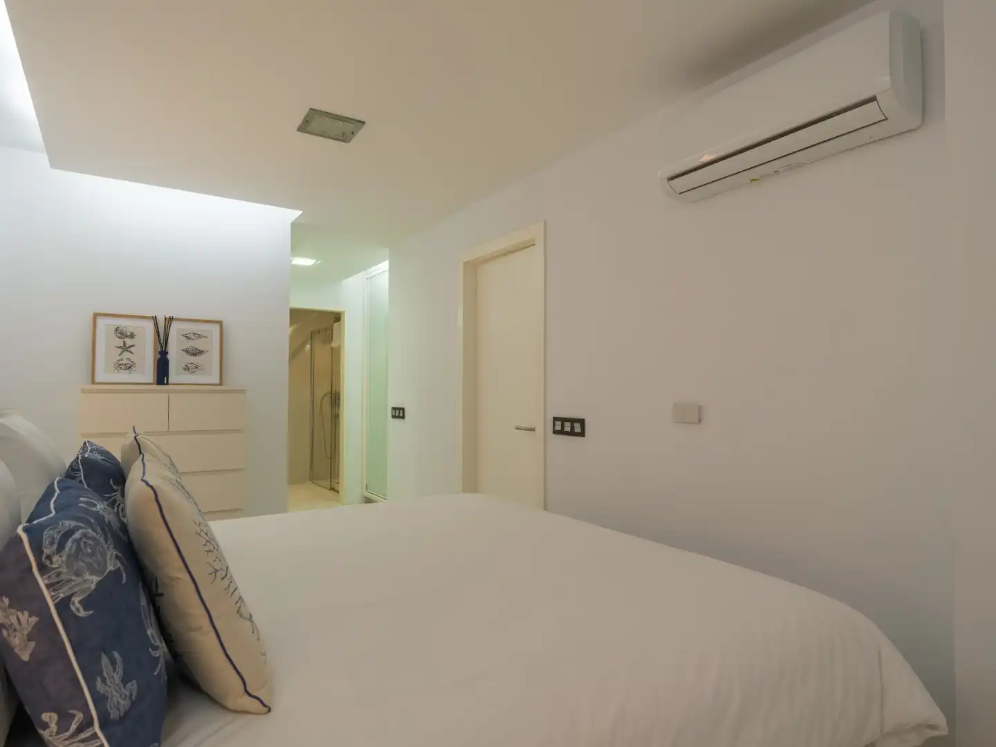 Bedroom of Flat for rent in Las Palmas de Gran Canaria  with Air Conditioner, Furnished and Oven