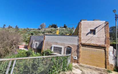 Vista exterior de Casa o xalet en venda en Vega de San Mateo amb Jardí privat, Terrassa i Traster