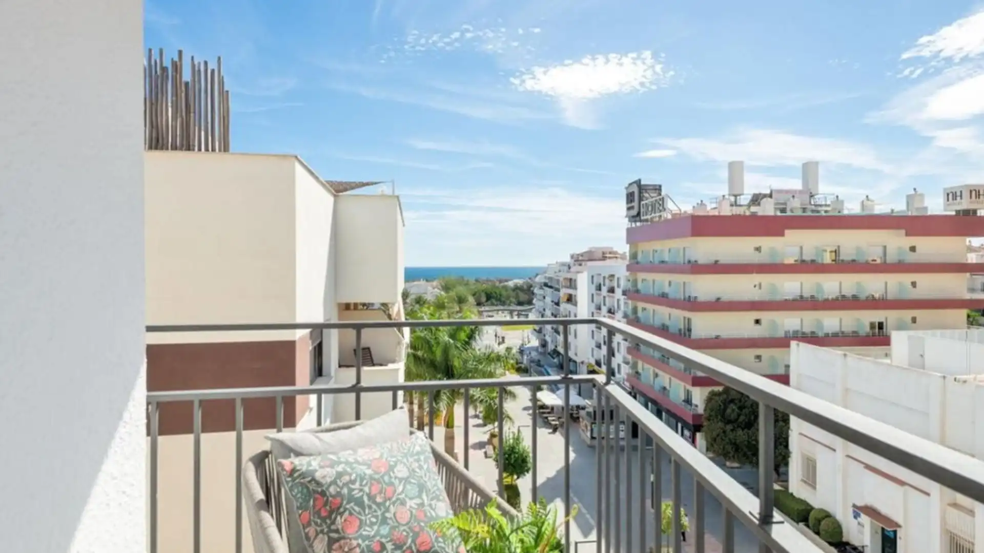 Balcony of Attic for sale in Marbella  with Air Conditioner and Terrace
