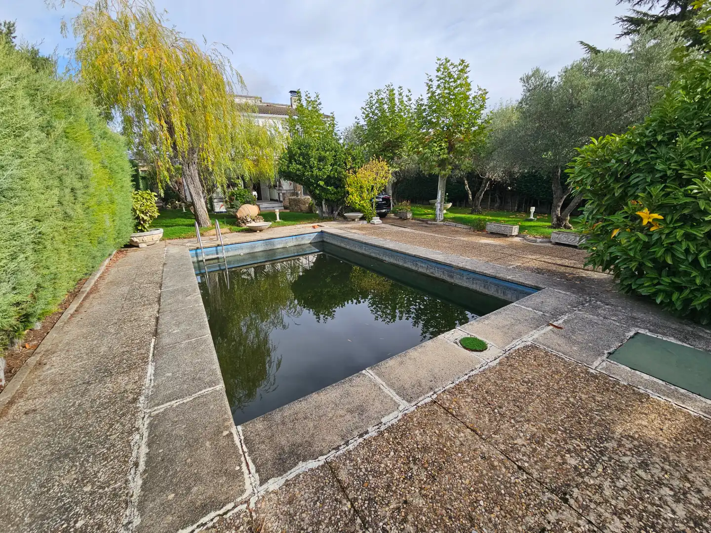 Schwimmbecken von Haus oder Chalet zum Verkauf in Cabanillas de la Sierra mit Heizung, Privatgarten und Terrasse