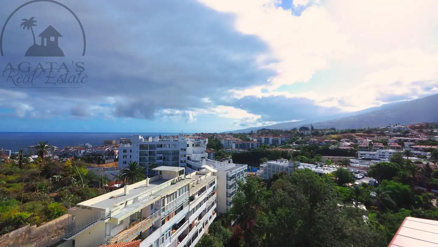 Vista exterior de Àtic en venda en Puerto de la Cruz amb Terrassa, Moblat i Balcó