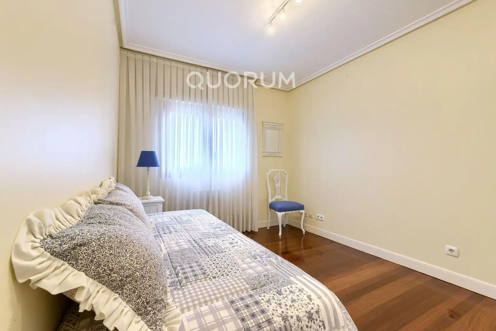 Habitación de Piso en venta en Barakaldo  con Calefacción, Trastero y Amueblado