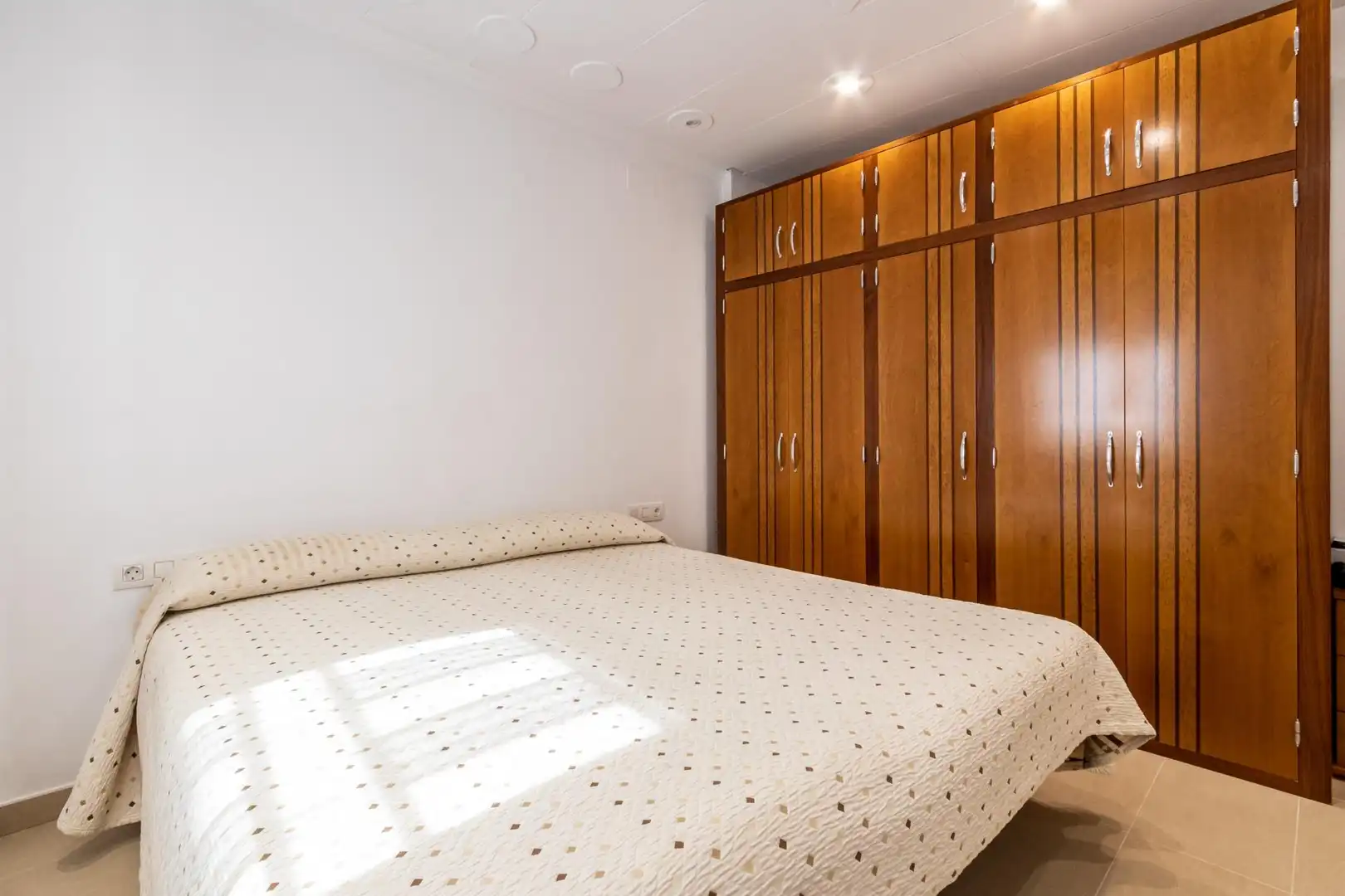 Dormitori de Casa o xalet en venda en Castellar del Vallès amb Calefacció, Jardí privat i Terrassa