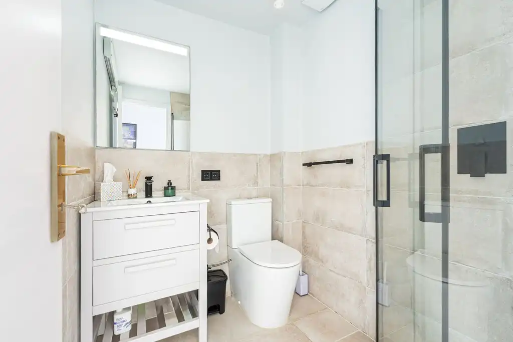 Bathroom of Duplexes for sale in Pollença  with Air Conditioner, Heating and Terrace