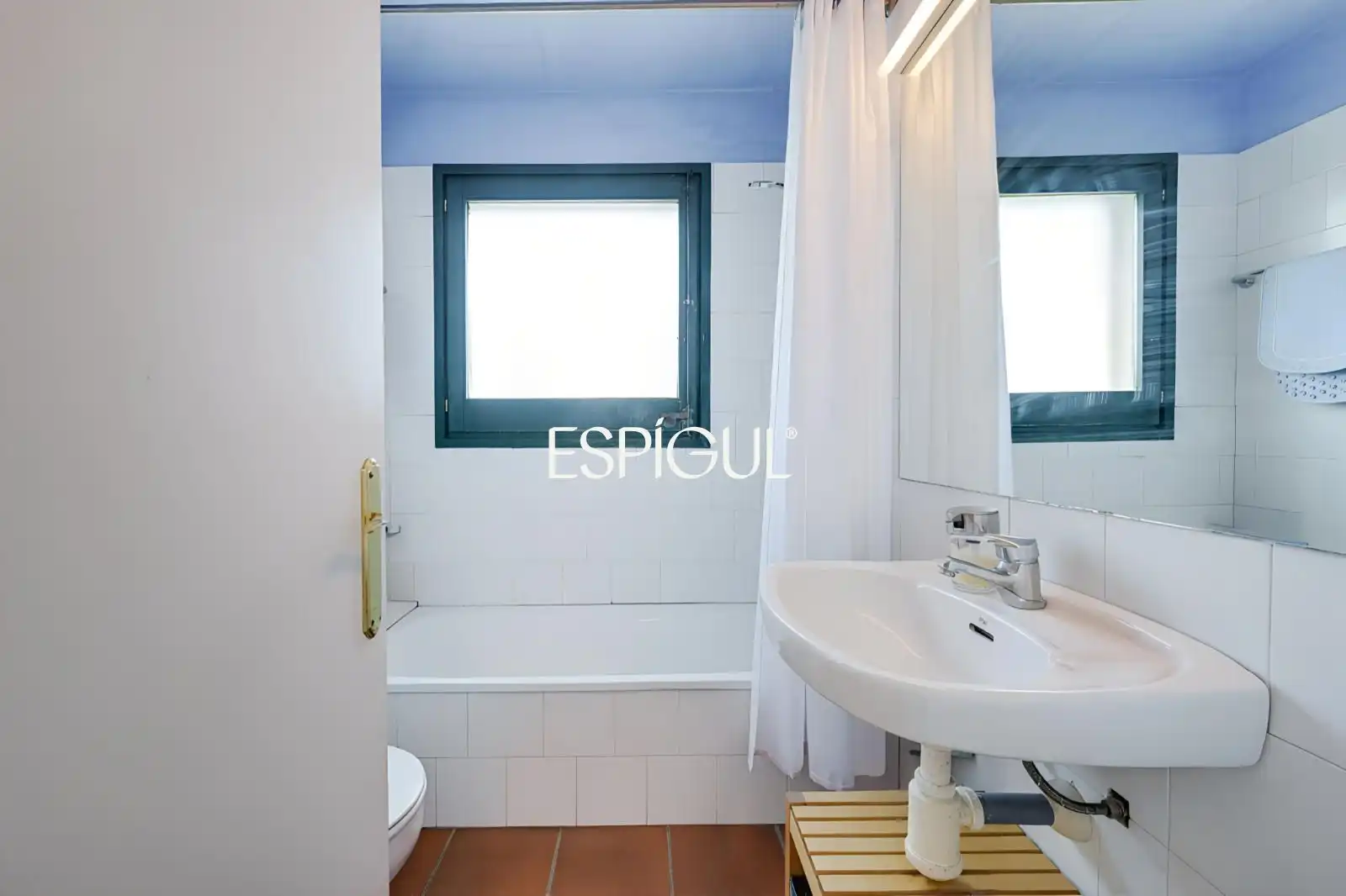 Baño de Casa adosada en venta en Albons con Aire acondicionado, Calefacción y Jardín privado
