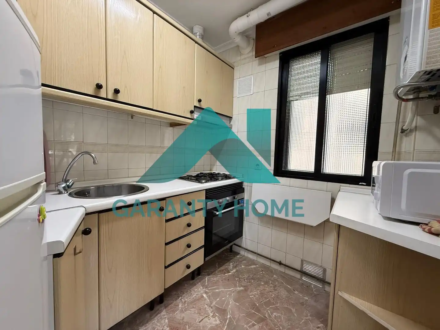 Cuina de Apartament en venda en Cáceres amb Moblat