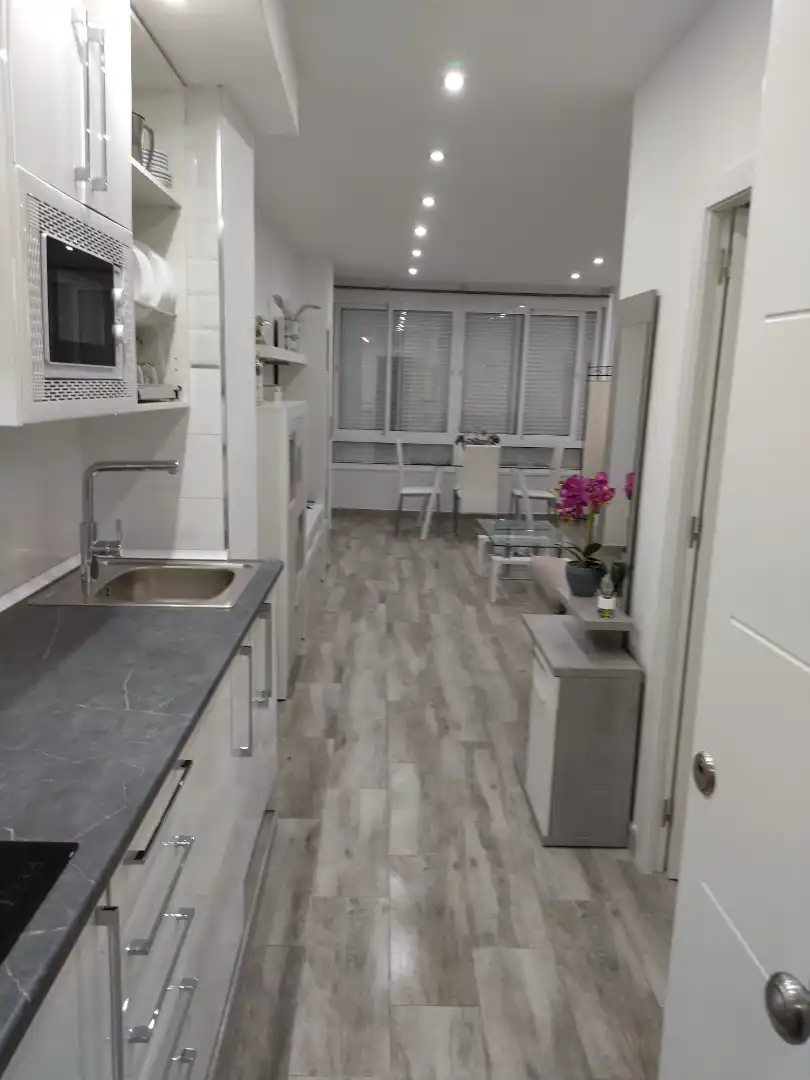 Cocina de Apartamento en venta en Torremolinos con Aire acondicionado, Calefacción y Jardín privado
