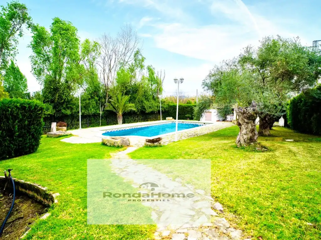 Country homes for sale in Villamartín