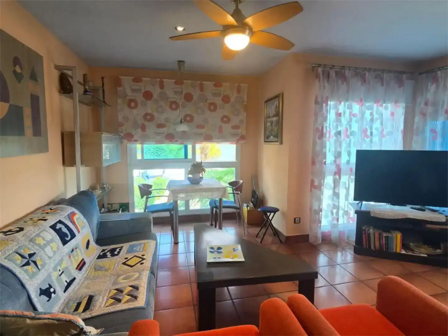 Wohnzimmer von Wohnung zum Verkauf in Alcanar mit Klimaanlage, Schwimmbad und Balkon