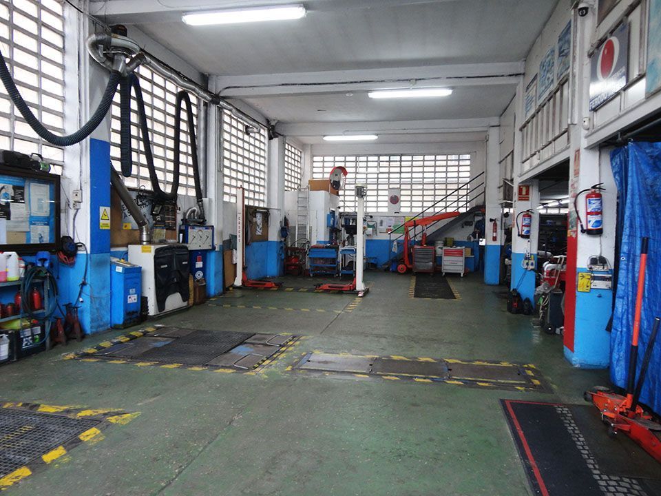 Premises for sale in Salas de los Infantes