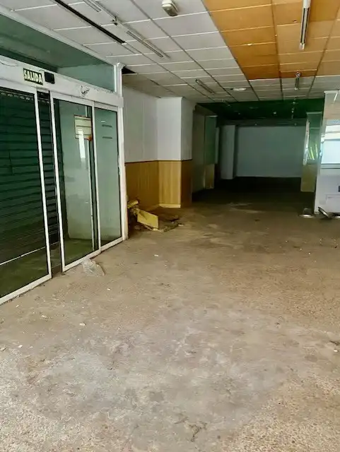 Local comercial en venda a Calle Yeste 10, imagen 3