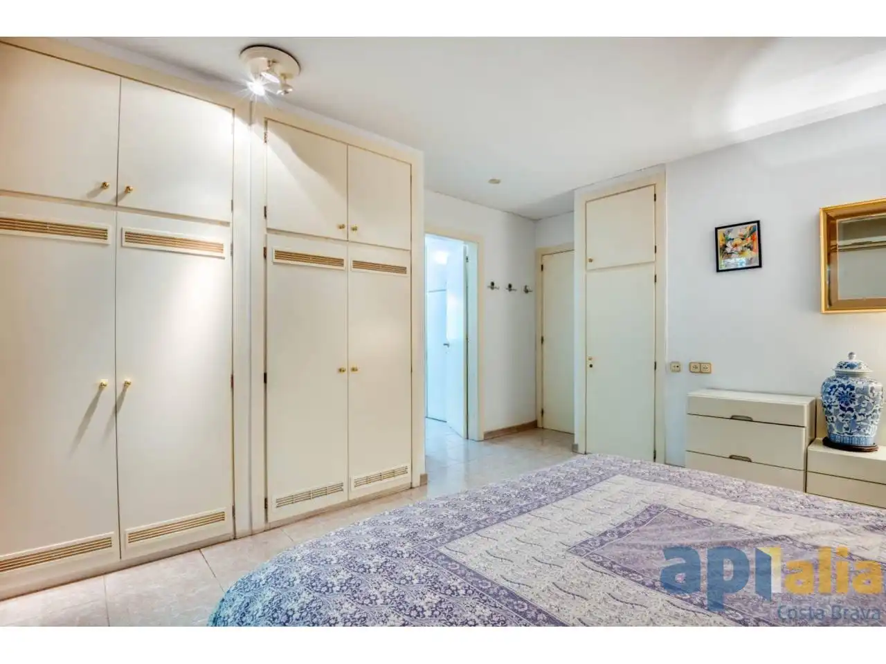 House with pool for sale in Avenida del Canigó, imagen 14
