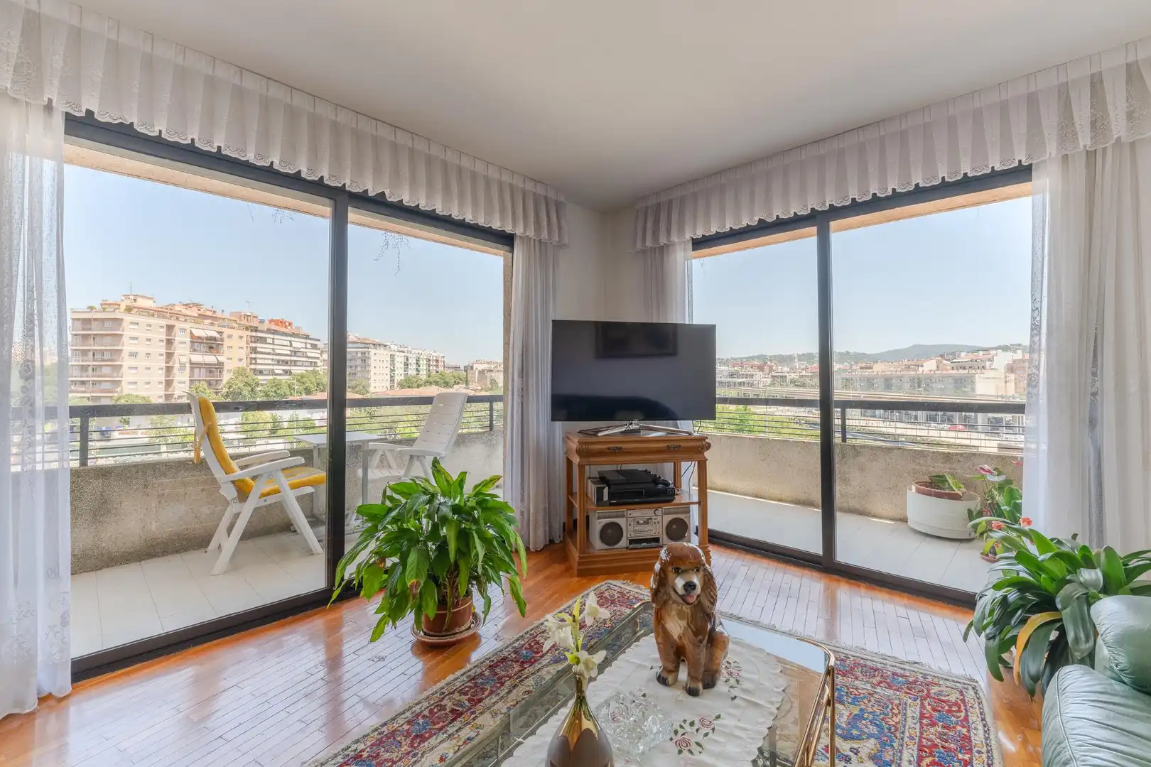 Sala d'estar de Apartament en venda en Girona amb Calefacció, Terrassa i Balcó