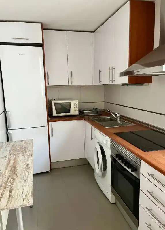 Apartment mit Aufzug zur Miete in Plaza Escultores Rausell y Llorens, imagen 4