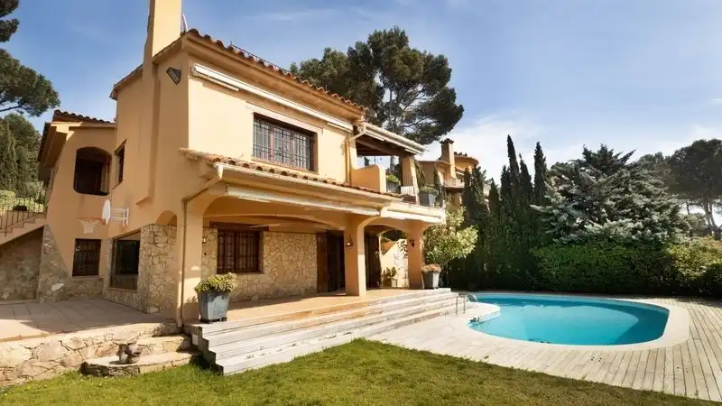 Detached house with pool for sale in Tamariu, imagen 4