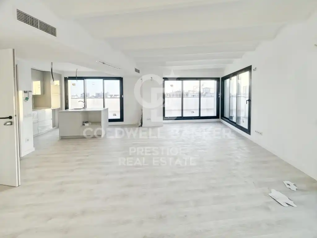 Exterior view of Attic for sale in Barcelona  with Terrace
