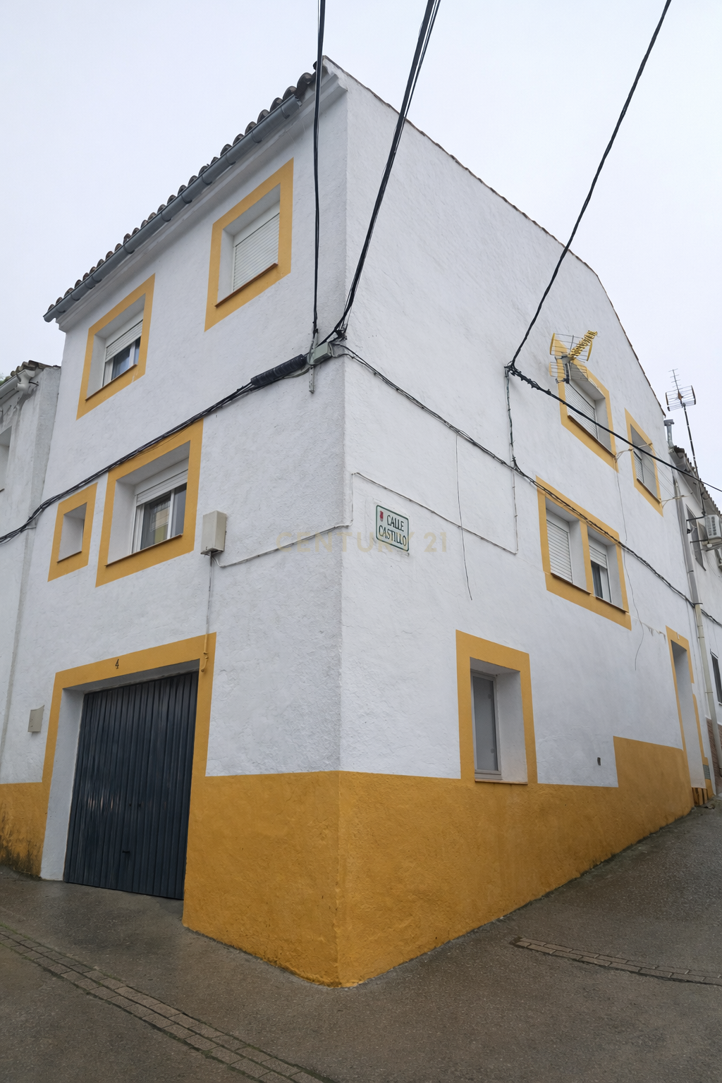 Vista exterior de Casa adosada en venta en Herrera de Alcántara con Trastero