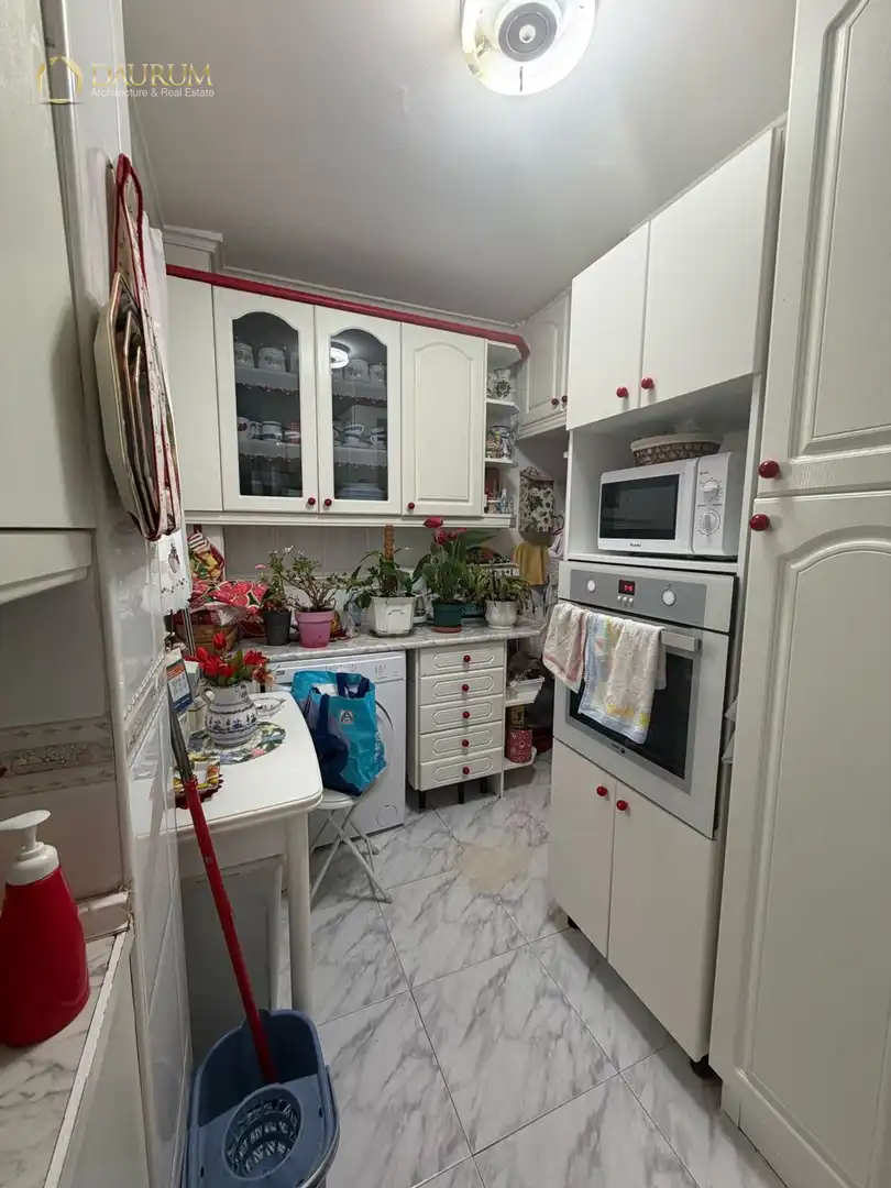 Cocina de Piso en venta en Madrid con Calefacción, Piscina y Amueblado
