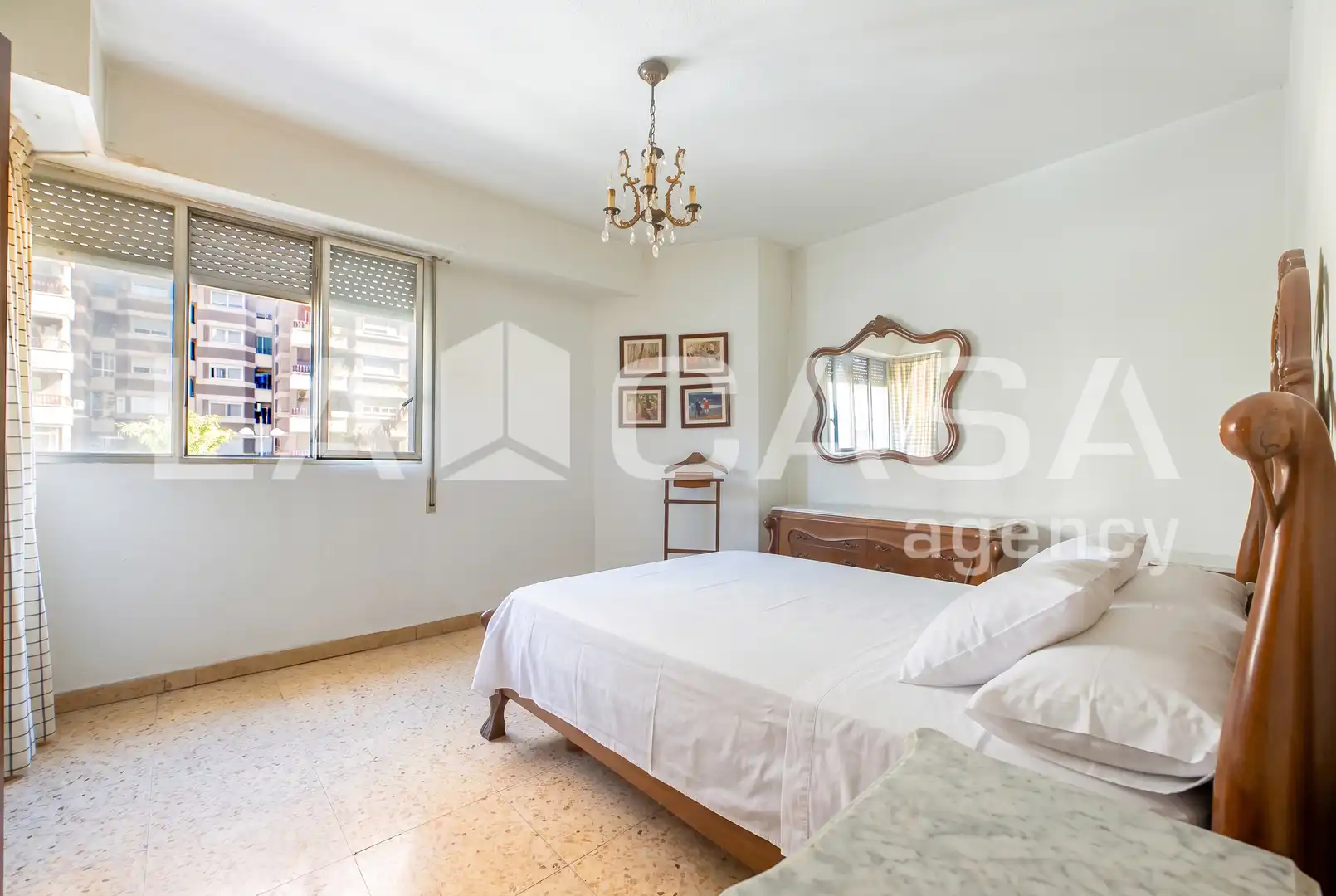 Habitación de Piso en venta en Valencia con Calefacción, Terraza y Balcón