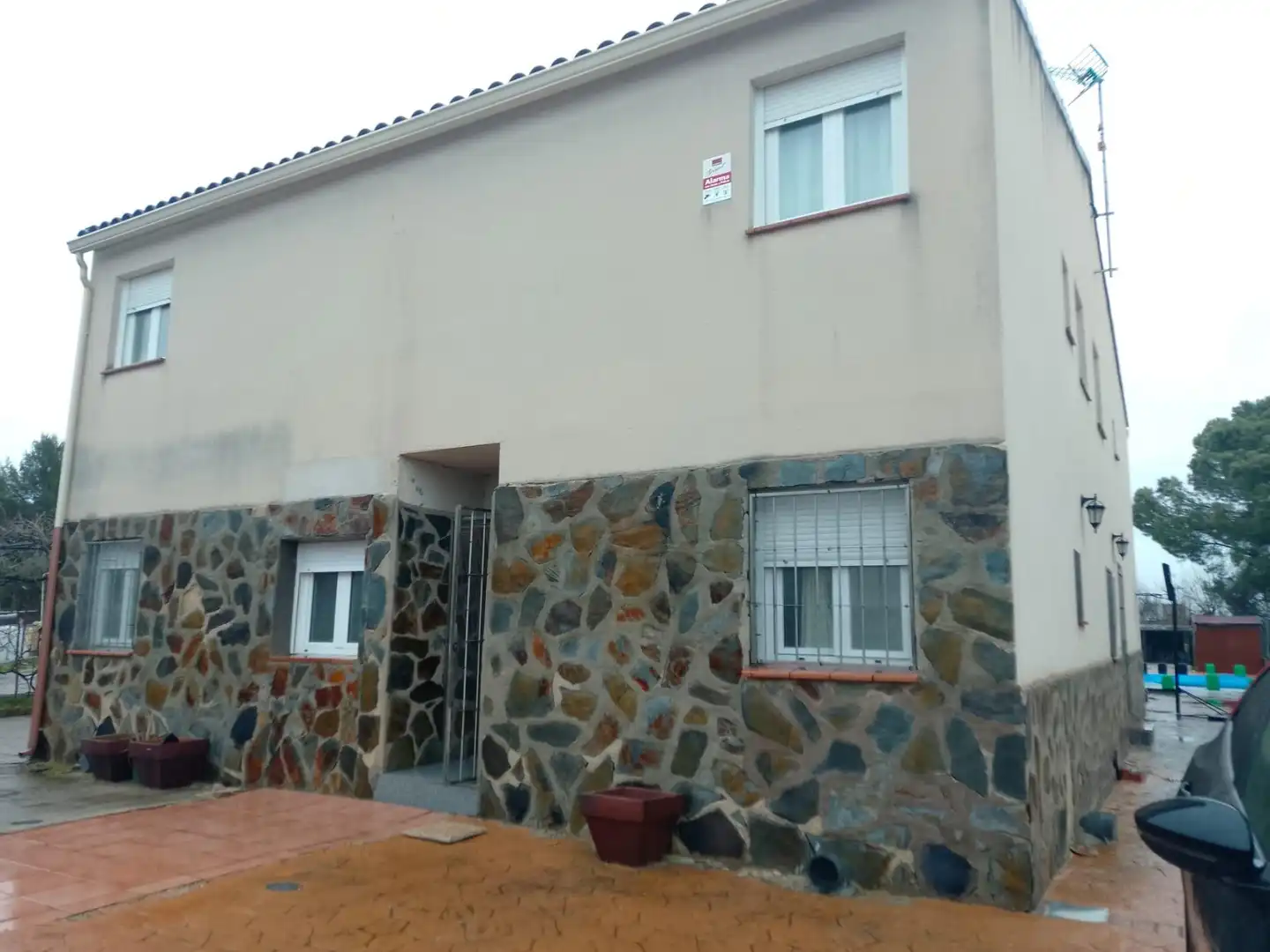Vista exterior de Casa o chalet en venta en El Viso de San Juan con Calefacción, Terraza y Piscina