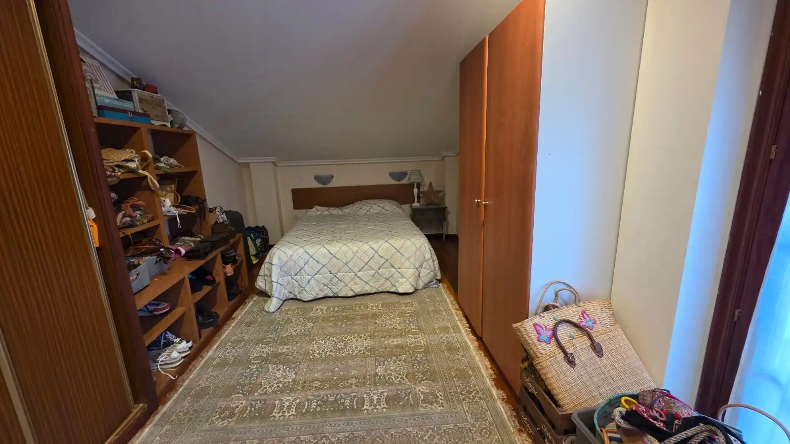 Dormitori de Casa o xalet en venda en Castro-Urdiales amb Calefacció, Jardí privat i Terrassa