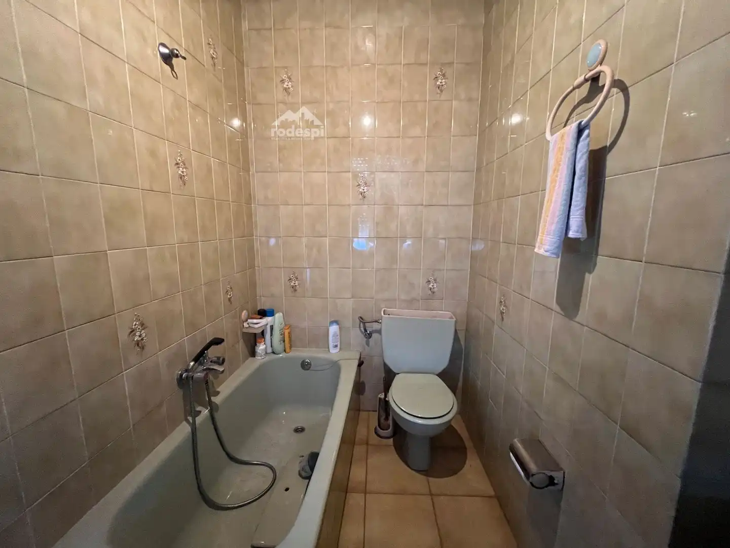 Bathroom of Houses for sale in Melón  with Storage room and Furnished