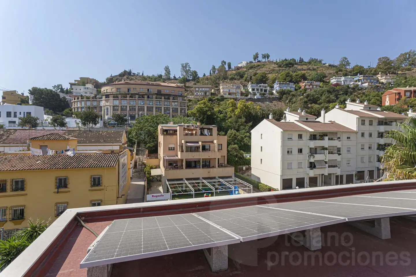 Außenansicht von Haus oder Chalet zum Verkauf in Málaga mit Klimaanlage, Privatgarten und Terrasse