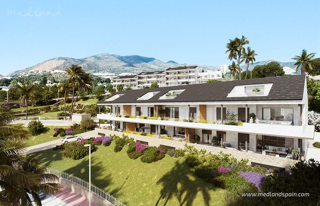 Vista exterior de Apartament en venda en Benalmádena amb Aire condicionat, Terrassa i Traster