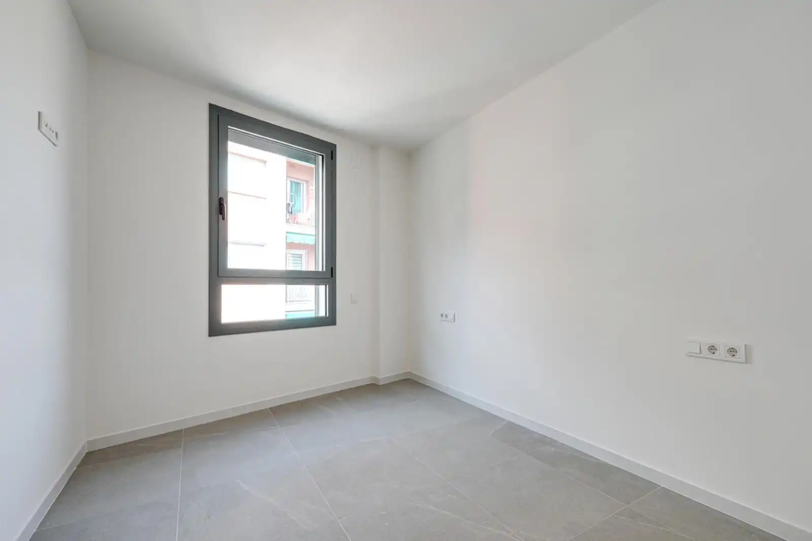 Habitación de Piso en venta en L'Hospitalet de Llobregat con Terraza
