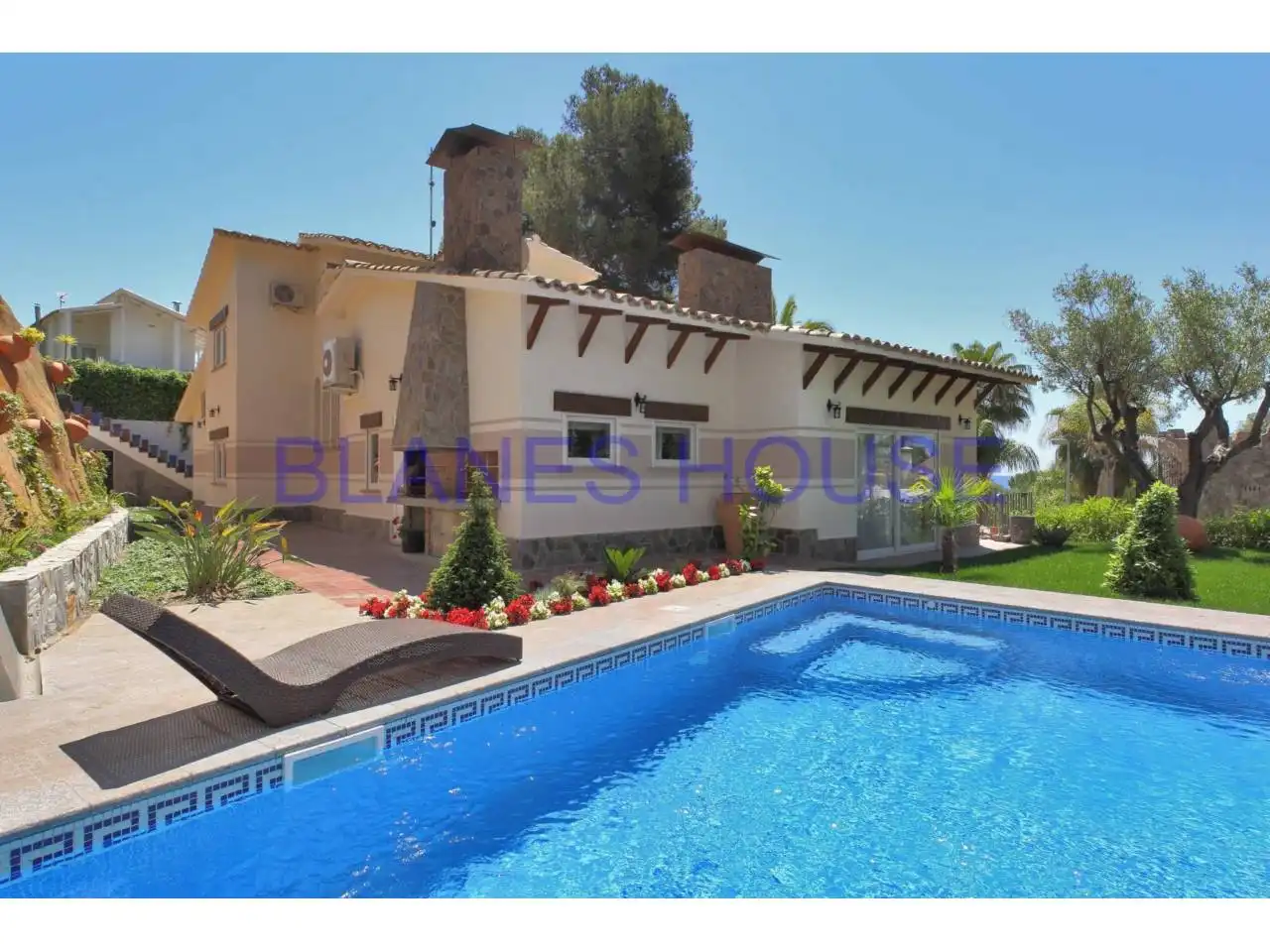 Vista exterior de Casa o chalet en venta en Blanes con Calefacción, Jardín privado y Terraza