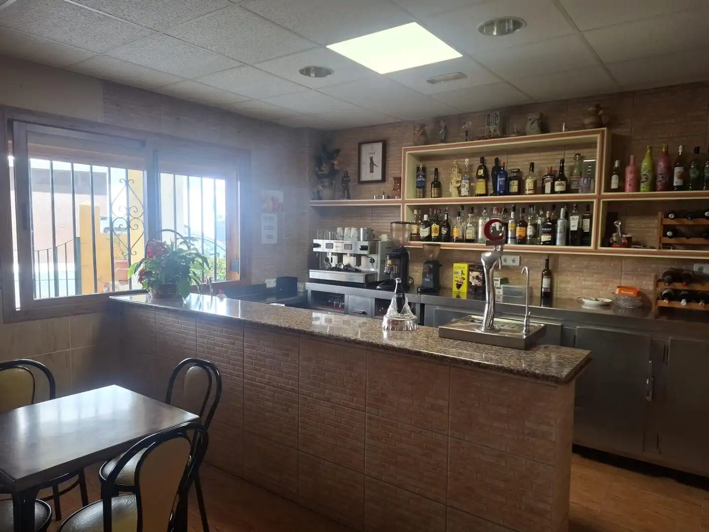 Edificio en venta en Tolox