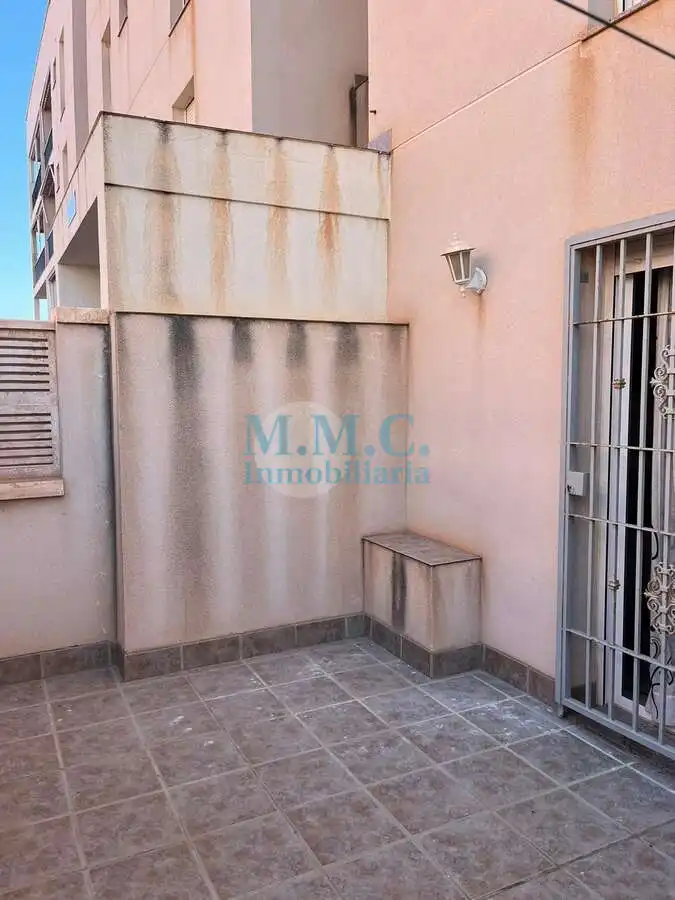 Terraza de Piso en venta en Roquetas de Mar con Aire acondicionado, Terraza y Amueblado