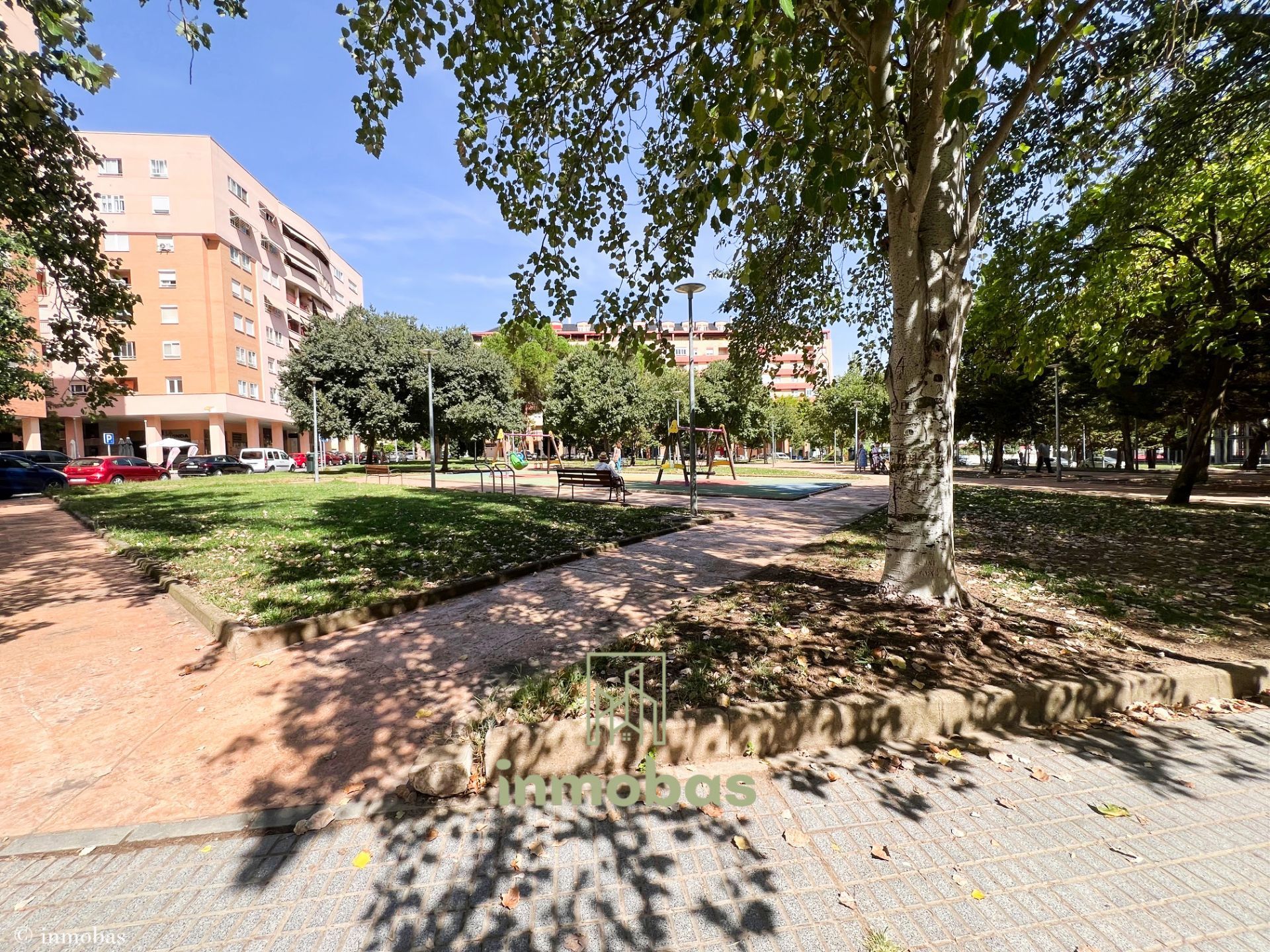 Vista exterior de Àtic en venda en Badajoz Capital amb Aire condicionat i Terrassa