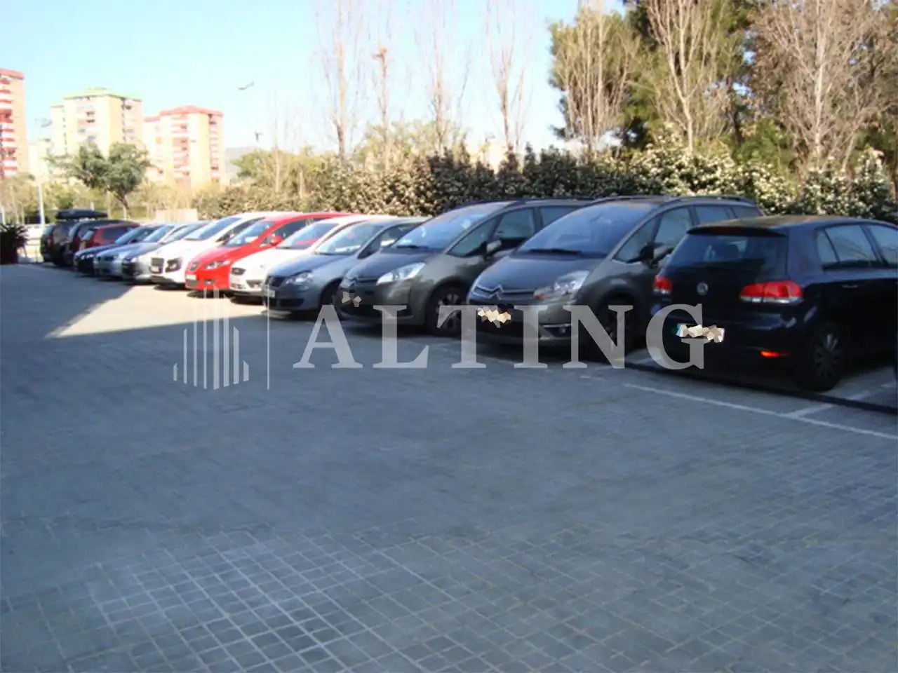 Parkplatz von Gebäude zur Miete in L'Hospitalet de Llobregat