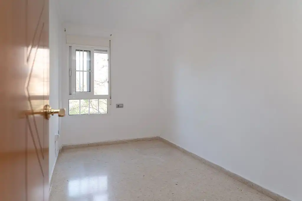 Bedroom of Flat for sale in Benalmádena