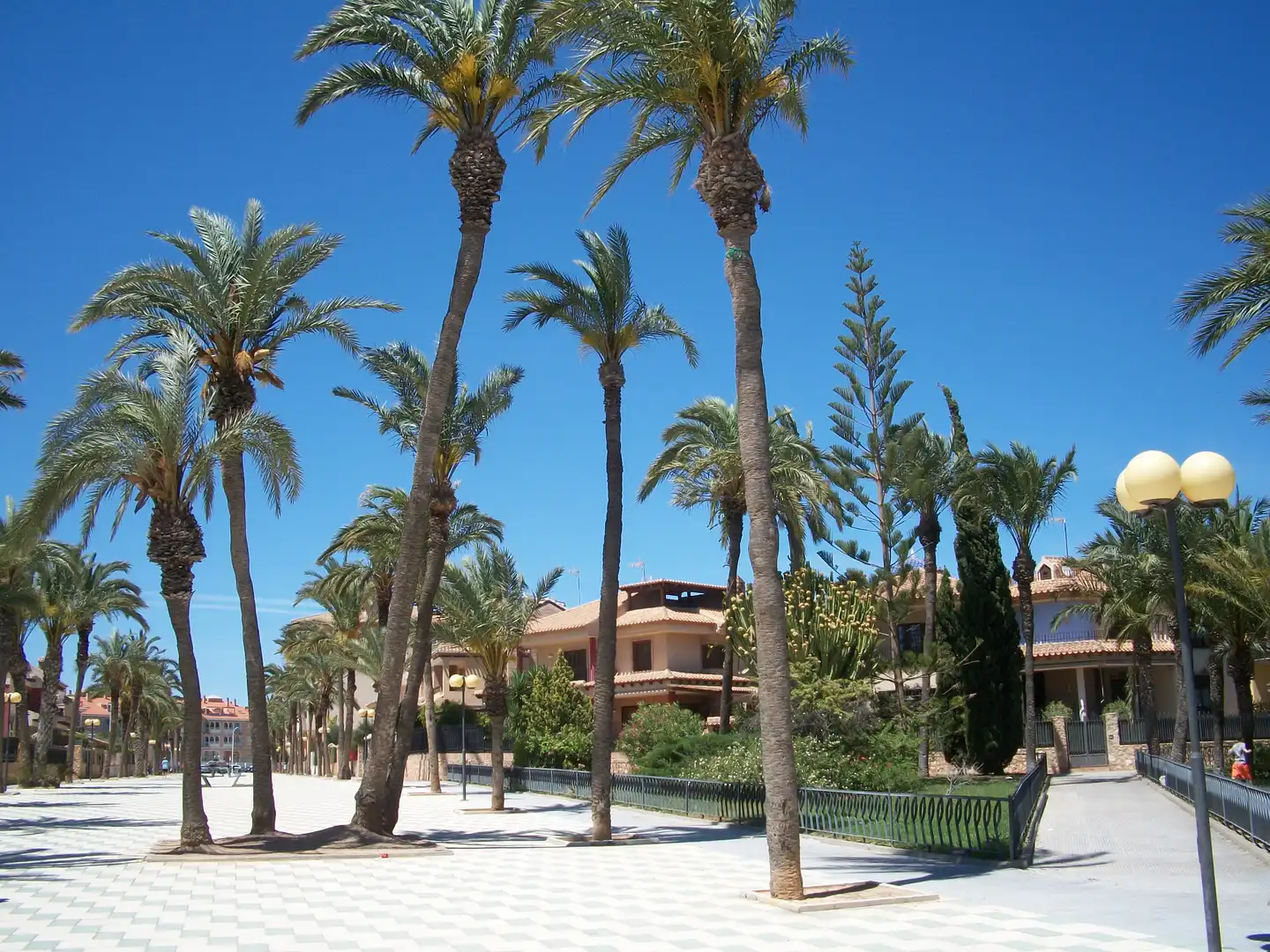 Casa a schiera con terrazza in vendita a Calle Río Piles, imagen 2