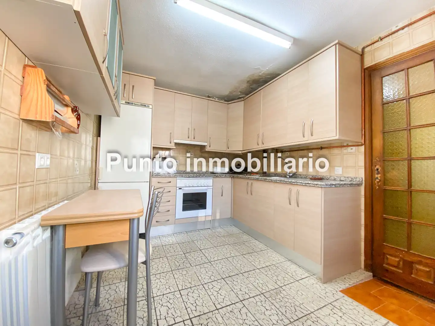 Cocina de Casa adosada en venta en Tudela de Duero con Calefacción, Jardín privado y Terraza