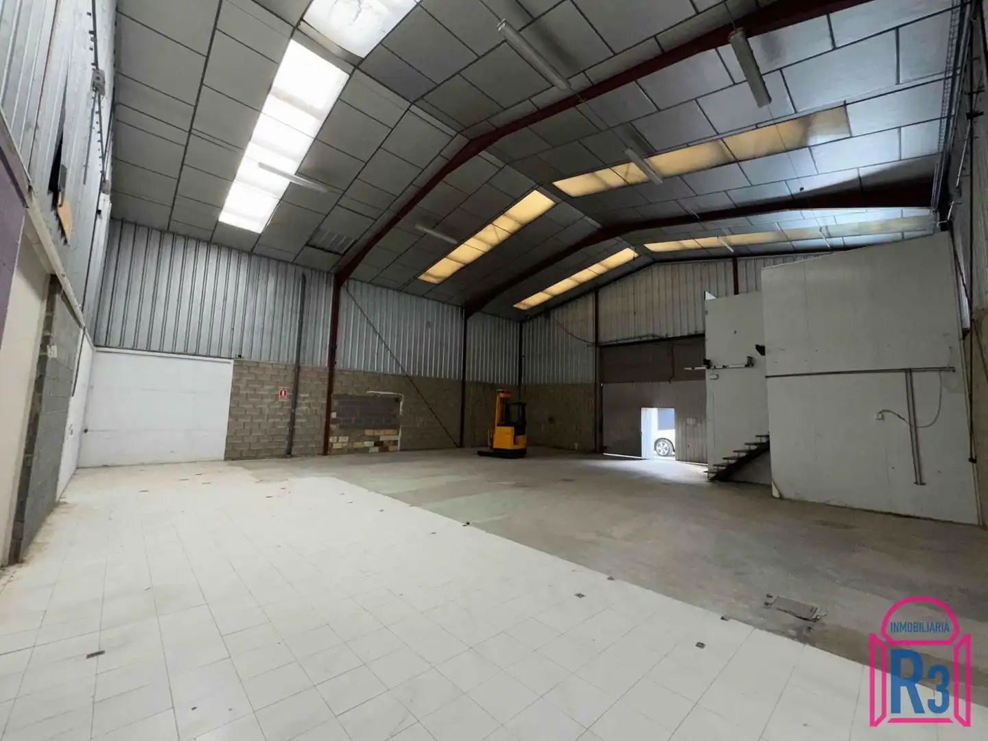 Nave industrial in vendita a Alcalde Miguel Castaño, imagen 4