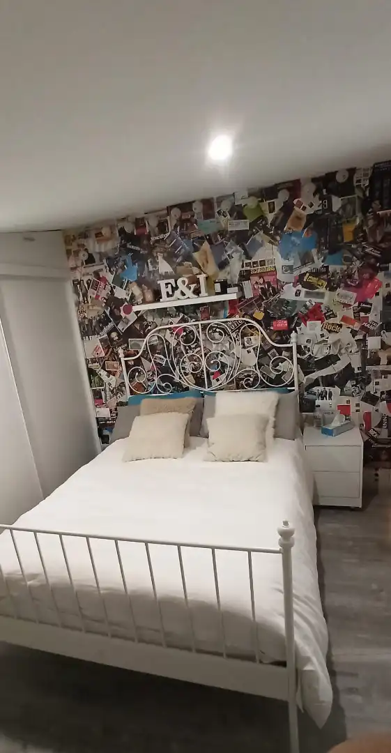 Habitación de Casa adosada en venta en Bergondo con Calefacción, Jardín privado y Trastero