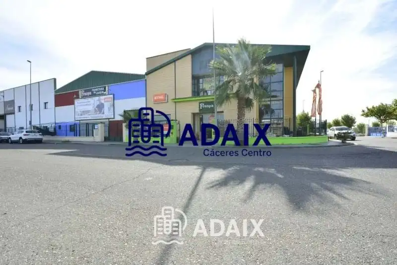 Nau industrial en venda a Malpartida de Cáceres, imagen 4