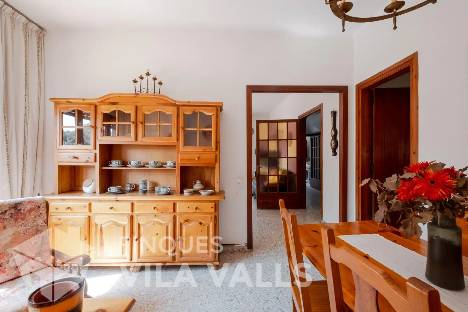 Menjador de Casa o xalet en venda en Sant Quirze Safaja amb Jardí privat