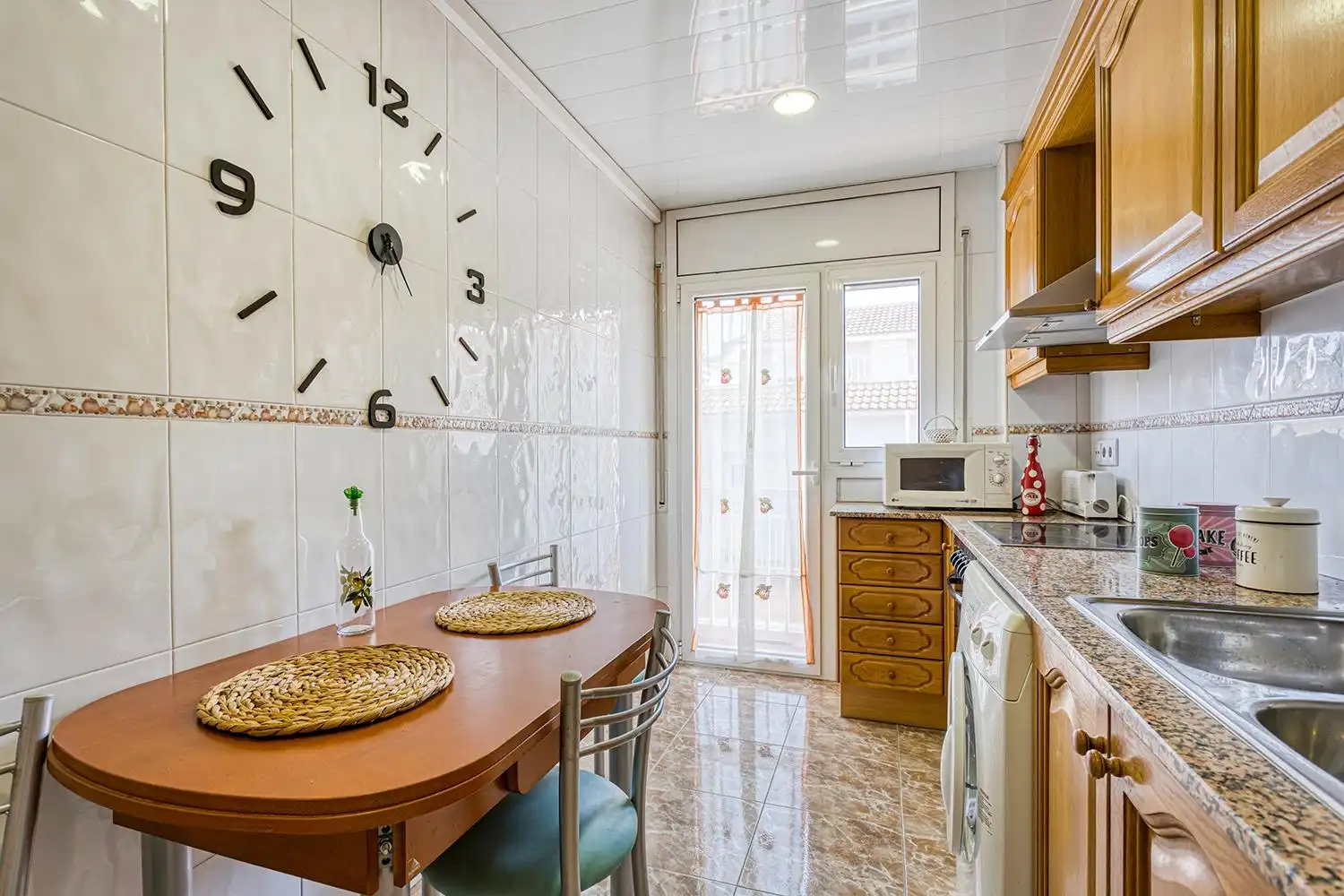 Cocina de Dúplex en venta en Vilanova del Camí con Aire acondicionado, Calefacción y Terraza