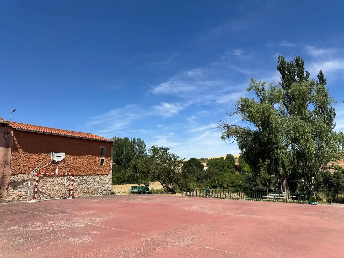 Country homes for sale in Travesía Bajera, Arcos